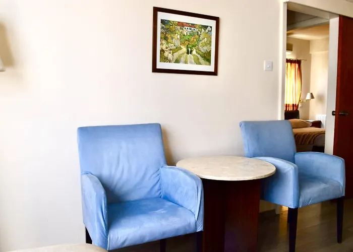 ロードス 3* ニコシア