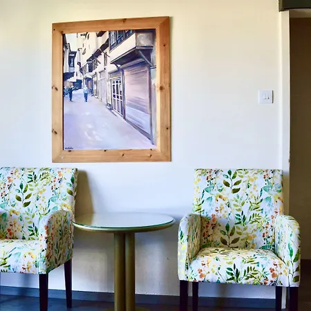 尼科西亚罗德斯公寓式酒店 3*